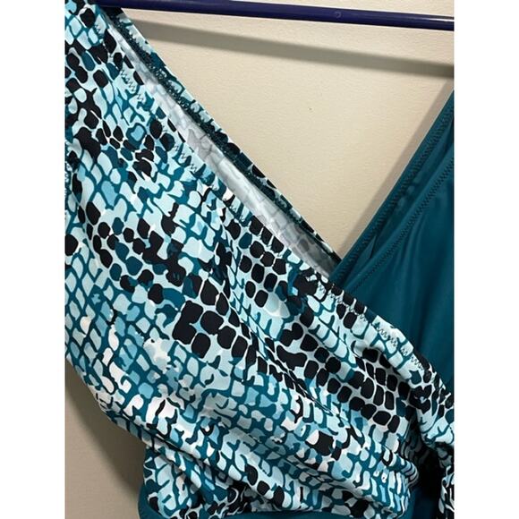 NWT Cupshe Teal Side Tye Figure Flattering One-Peice Swimsuit Women's Sz XS - Picture 4 of 9